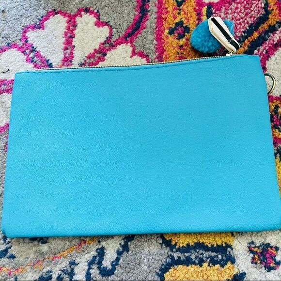 NWOT  ANGL Blue Graphic Vegan Wristlet - Picture 3 of 3